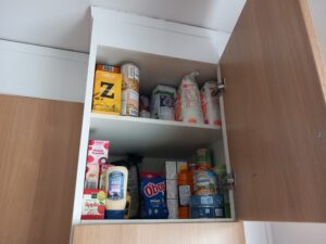 Reservskåp med mat