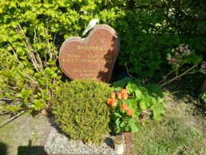 farmor och farfars grav